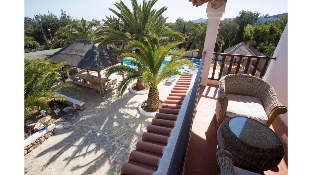 Villa Daniel 5 Mins By Taxi Into Ibiza Town Sant Jordi de ses Salines Luaran gambar