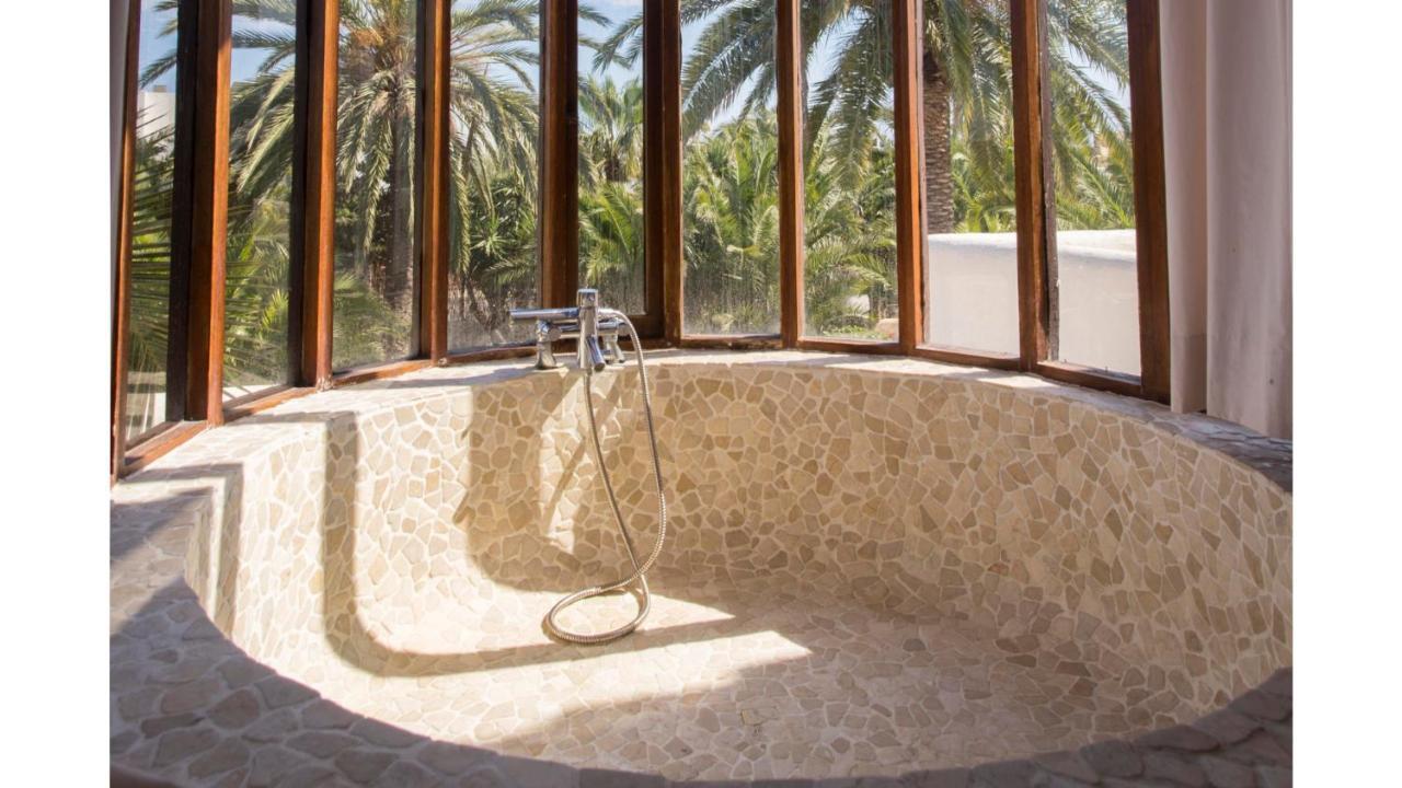 Villa Daniel 5 Mins By Taxi Into Ibiza Town Sant Jordi de ses Salines Luaran gambar